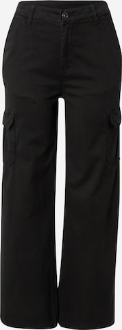 Urban Classics Wide leg Cargo trousers in Black: front