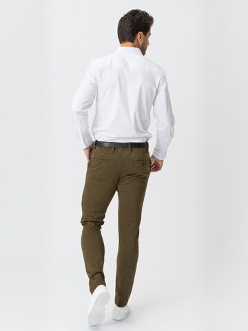 TEESHOPPEN Regular Trousers ' Performance ' in Green: back