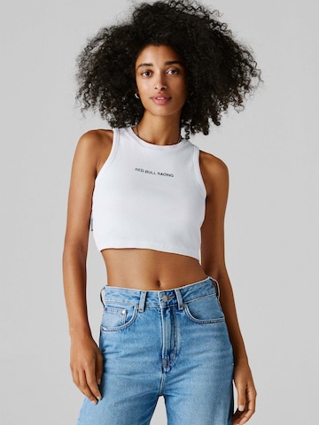 Red Bull Racing x Pepe Jeans Shirt in Wit: voorkant