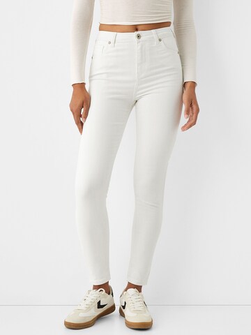 Skinny Jean Bershka en blanc : devant