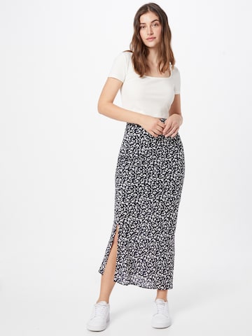 Parallel Lines Skirt in Black