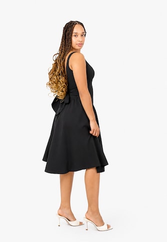 Elara Cocktailjurk in Zwart