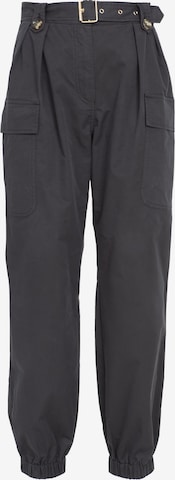 Influencer Tapered Cargo Pants in Black: front