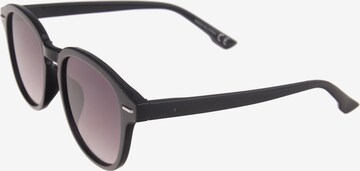 Leslii Sunglasses in Black: front