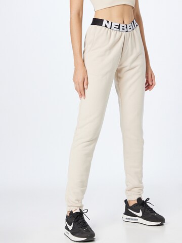 NEBBIA Tapered Sports trousers in Beige: front
