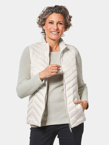 Goldner Vest in White: front