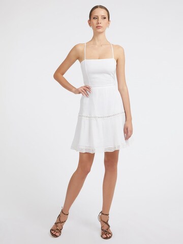 GUESS - Vestido en blanco
