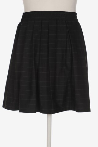 Armani Jeans Skirt in XL in Black