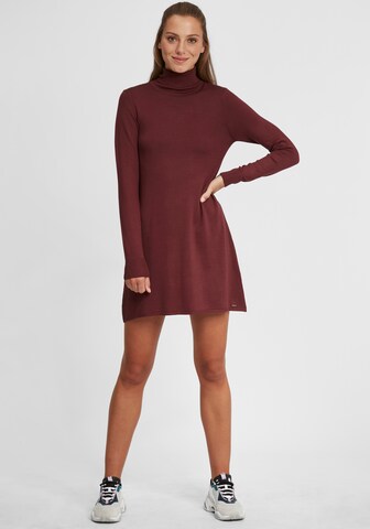 Robes en maille 'Winala' Oxmo en rouge