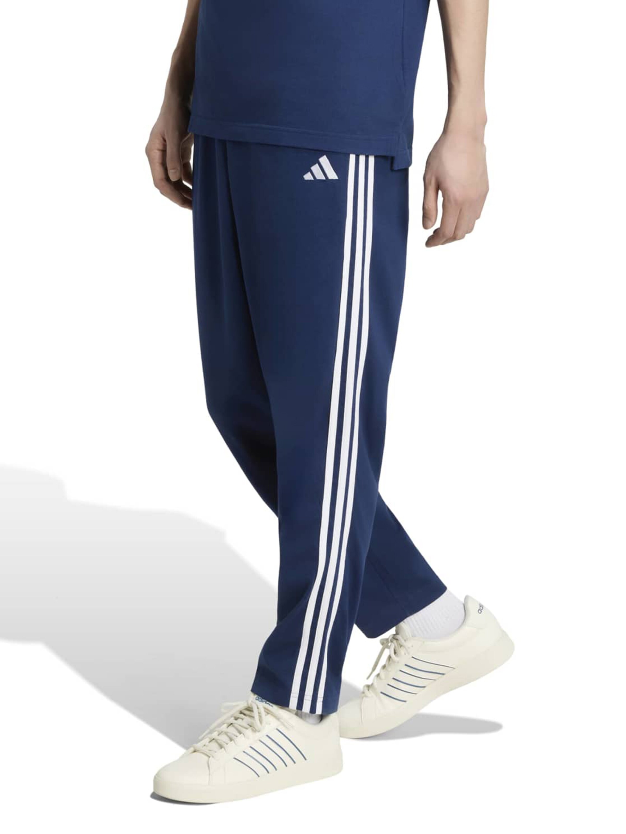 ADIDAS SPORTSWEAR Štandardný strih Športové nohavice 'Essentials' - Modrá: predná strana