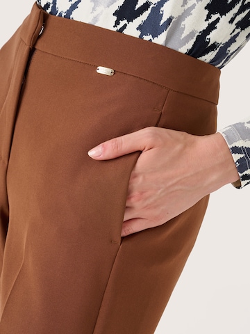 Camomilla Regular Pantalon 'Giorgiai' in Bruin