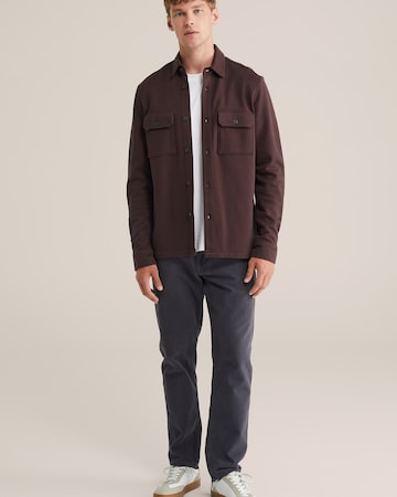 Regular fit Camicia di WE Fashion in marrone