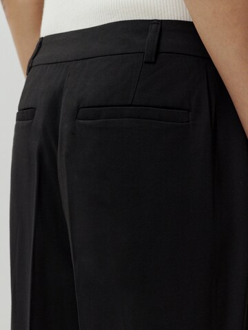 Regular Pantalon cargo 'Mako' EDITED en noir