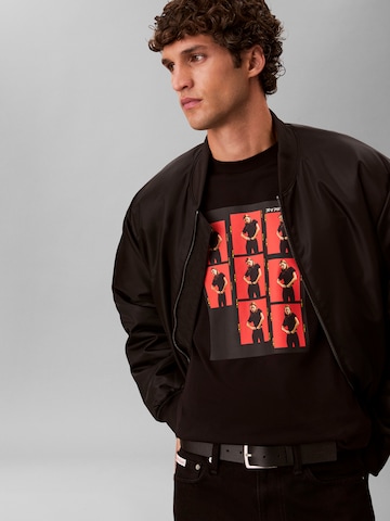 Calvin Klein Póló 'Outtakes' - fekete