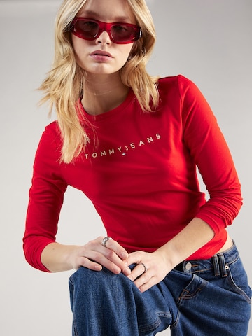 T-shirt Tommy Jeans en rouge
