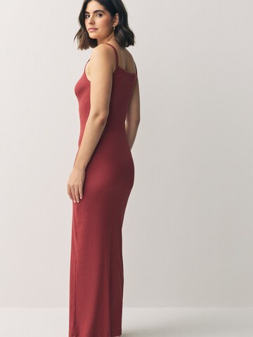 Robe Next en rouge