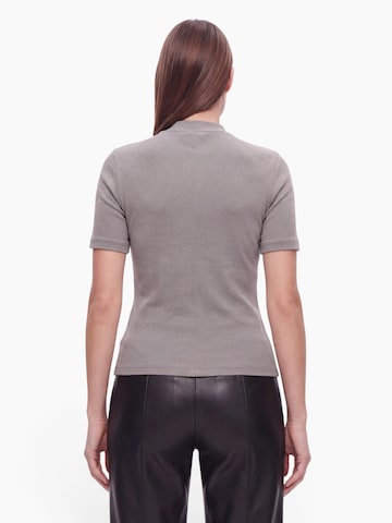 Tricou 'Annelie' de la ABOUT YOU pe verde