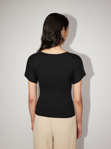 T-shirt 'Leycie' LeGer by Lena Gercke en noir : derrière