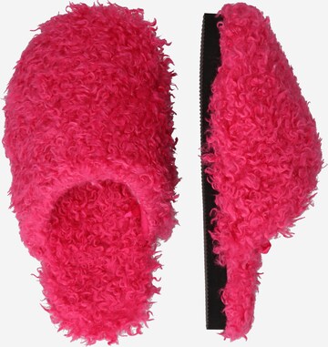 Monki Huisschoenen in Roze