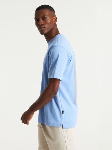 T-Shirt 'Flux' CHASIN' en bleu