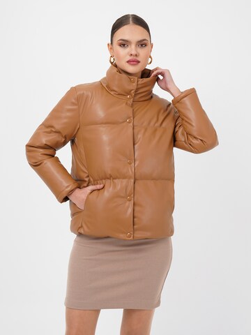 FRESHLIONS Between-Season Jacket in Brown: front