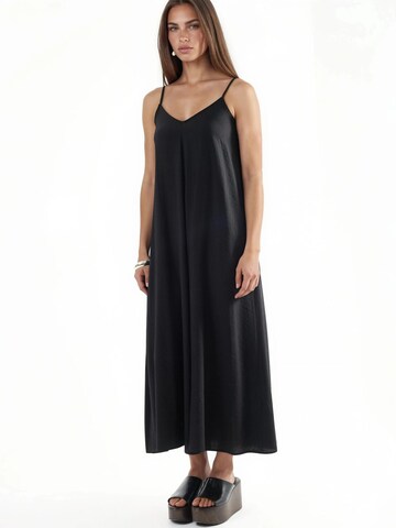Busem - Vestido em preto