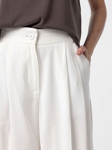 Loosefit Pantaloni con pieghe 'Giulia' di Antioch in beige