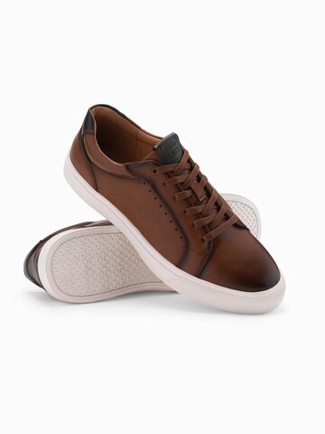 Ombre Sneaker in Braun