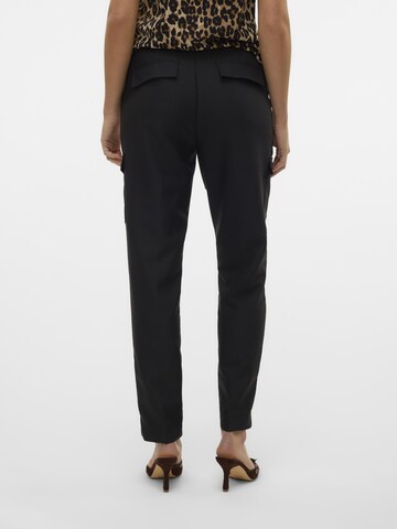 VERO MODA Regular Cargobroek 'NYLA' in Zwart