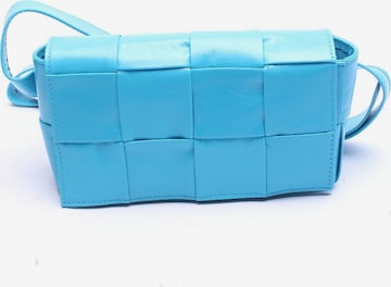 Bottega Veneta Abendtasche One Size in Blau: Vorderseite