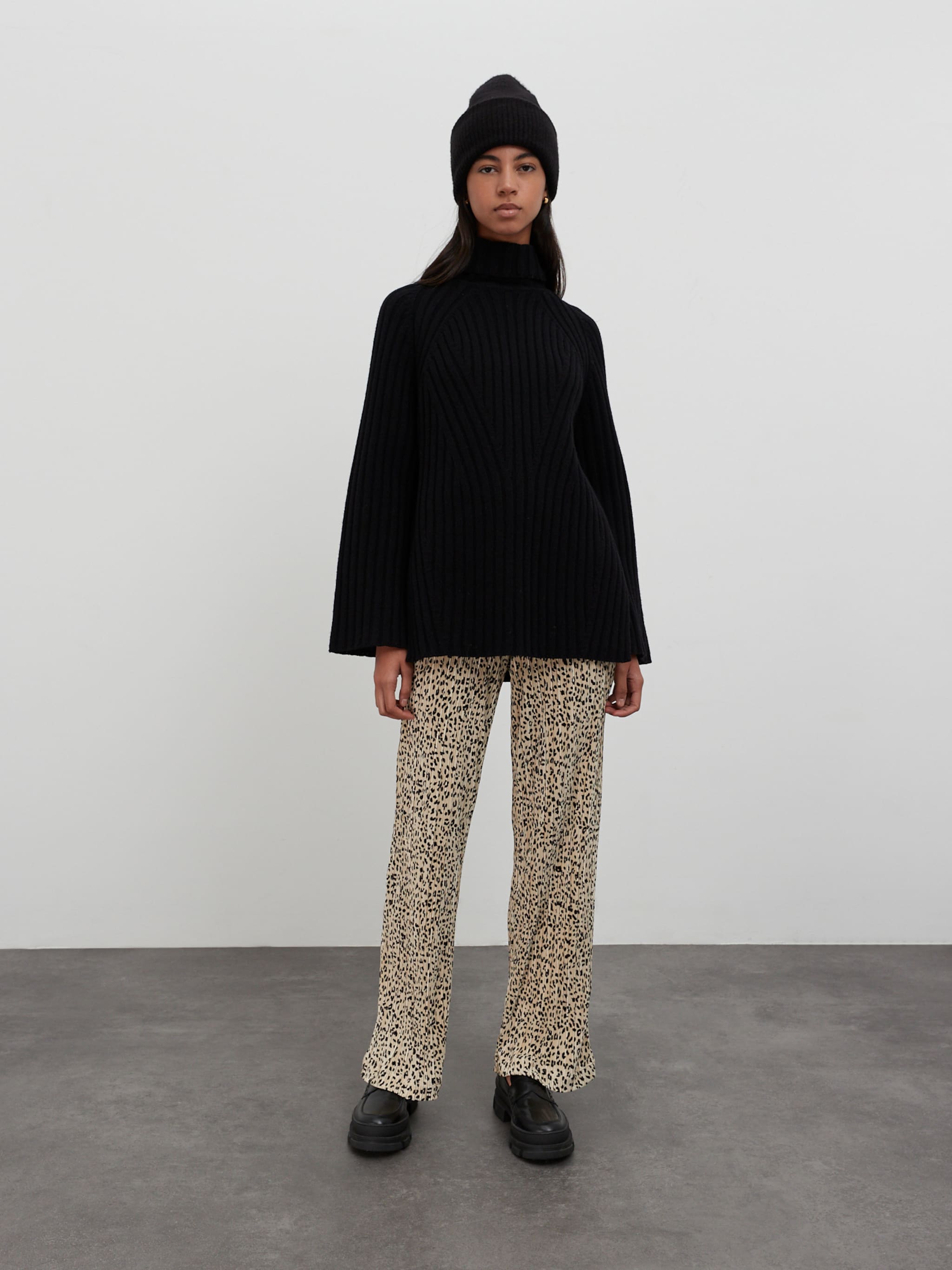 EDITED Produits Pull-over 'Hera' noir