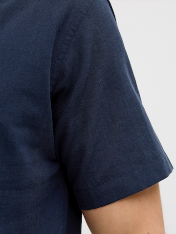 Coupe regular Chemise 'JREBMOSS SUNNY RESORT' JJ Rebel en bleu