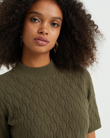 WE Fashion Sweater in Green