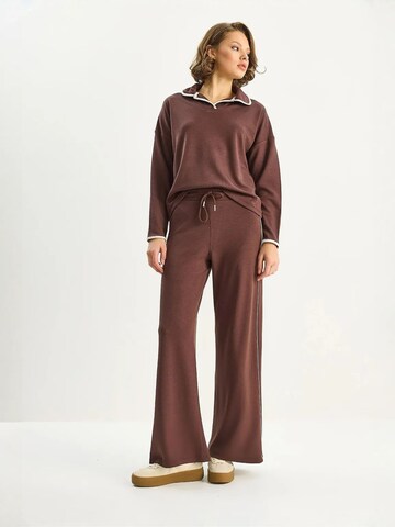 Bianco Lucci - Calças de fato em castanho