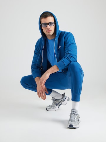 Effilé Pantalon 'Club Fleece' Nike Sportswear en bleu