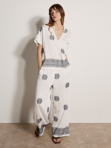 Apricot Regular Pants ' ' in White: front