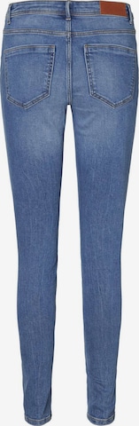 Vero Moda Tall Skinny Jeans 'Tanya' in Blauw
