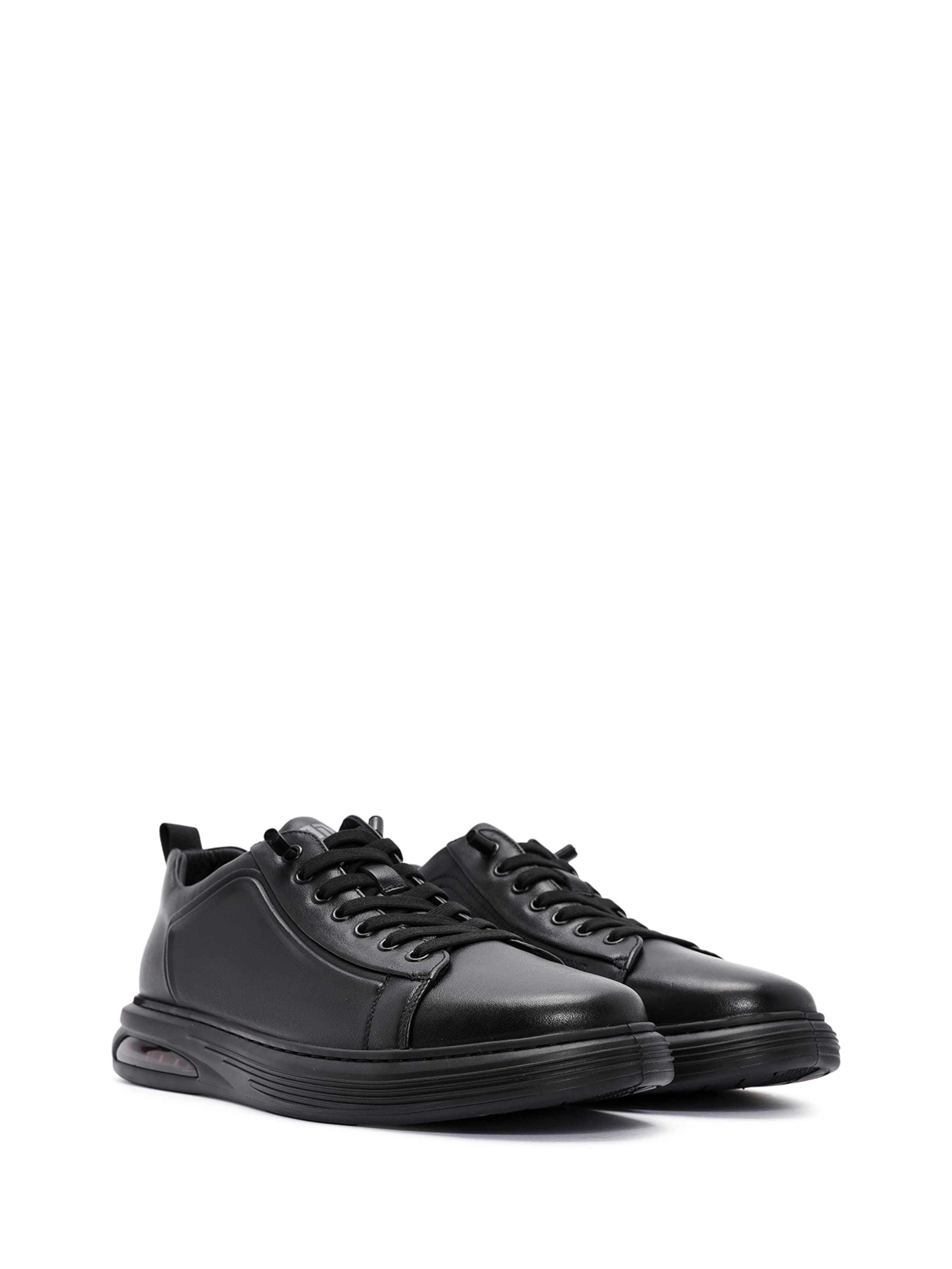 Derimod - Zapatillas deportivas bajas en negro