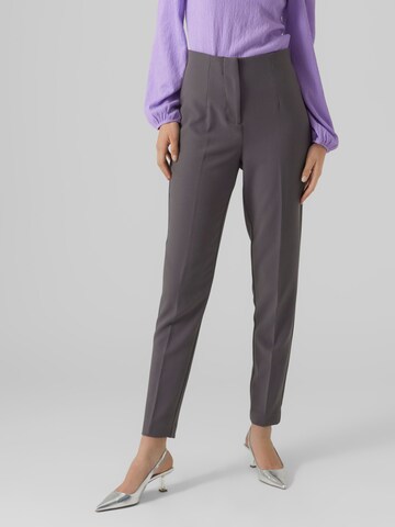 VERO MODA Tapered Pantalon in Grijs: voorkant
