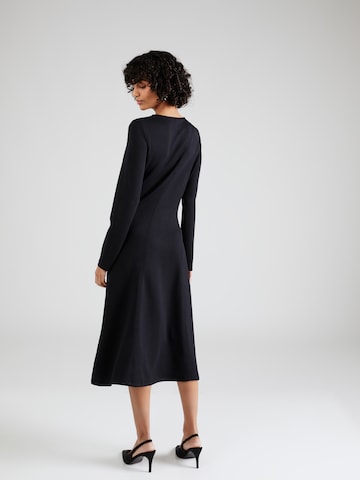 TAIFUN Šaty – černá