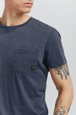 T-Shirt 11 Project en bleu