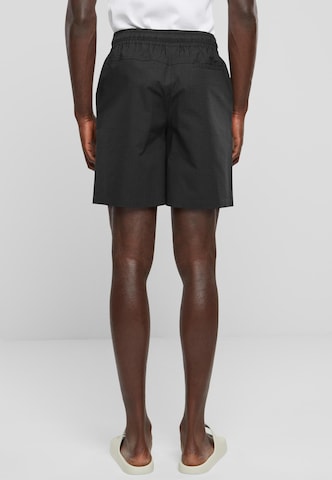 Urban Classics Regular Shorts 'Seersucker' in Schwarz