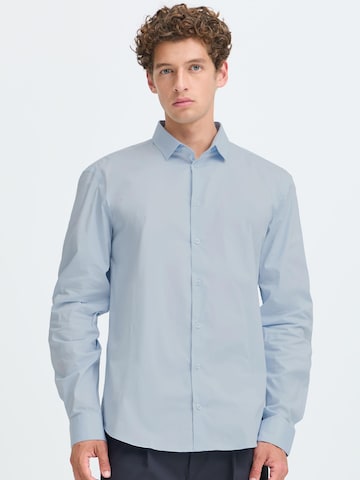 Casual Friday - Slim Fit Camisa clássica 'Palle' em azul