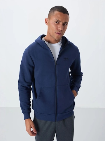 Tommy Life Sweatshirt in Blauw: voorkant