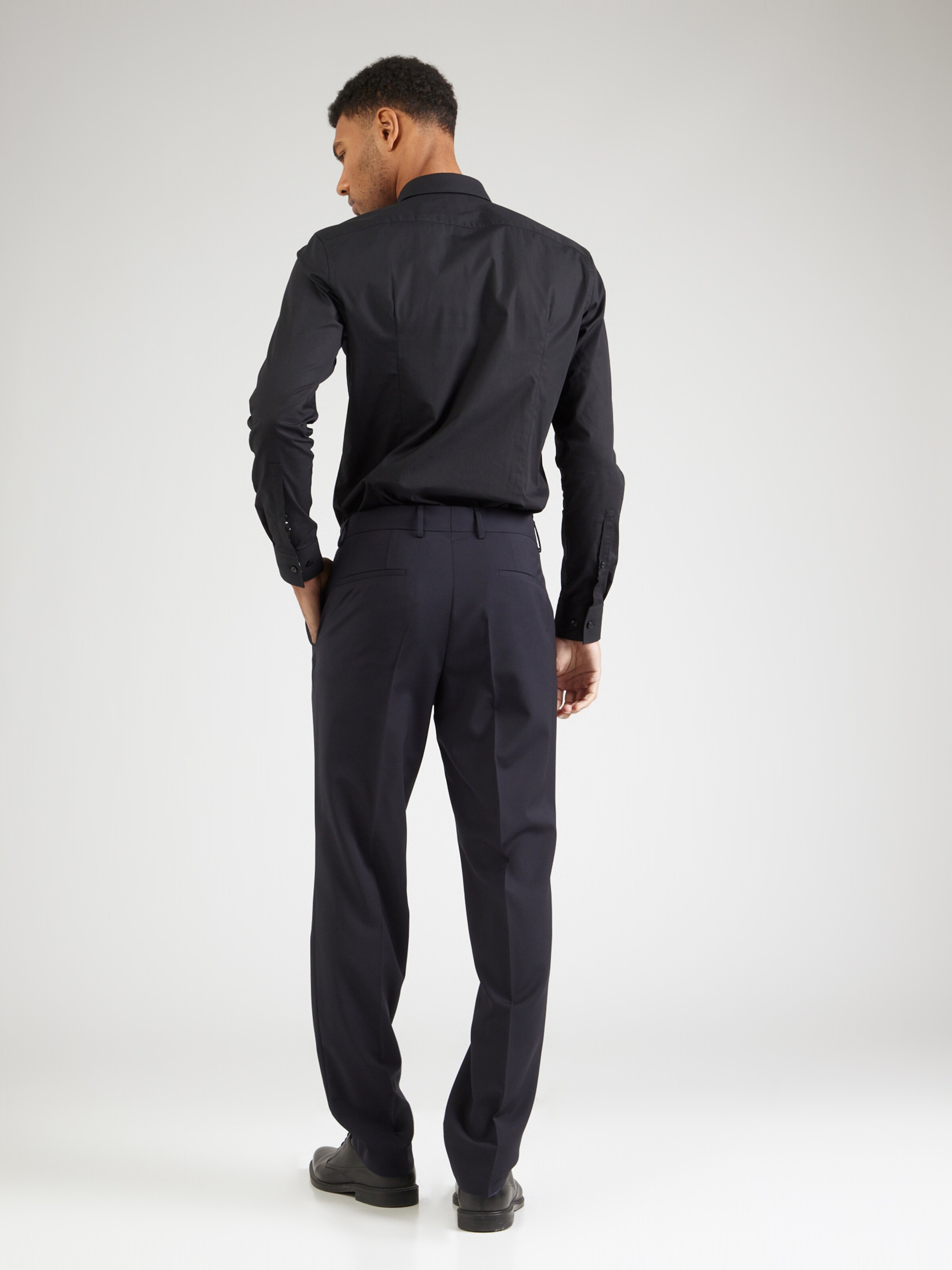 BOSS Regular Pleated Pants 'H-Lenon-MM-251' in Dark Blue | ABOUT YOU