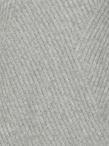 Pullover di ICHI in grigio