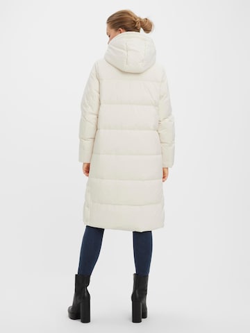 VERO MODA Winter coat 'Erica Holly' in Beige