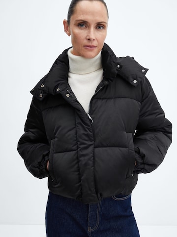 MANGO Jacke in Schwarz: predná strana