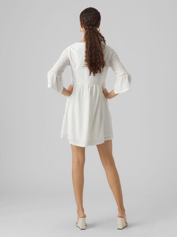 Robe VERO MODA en blanc