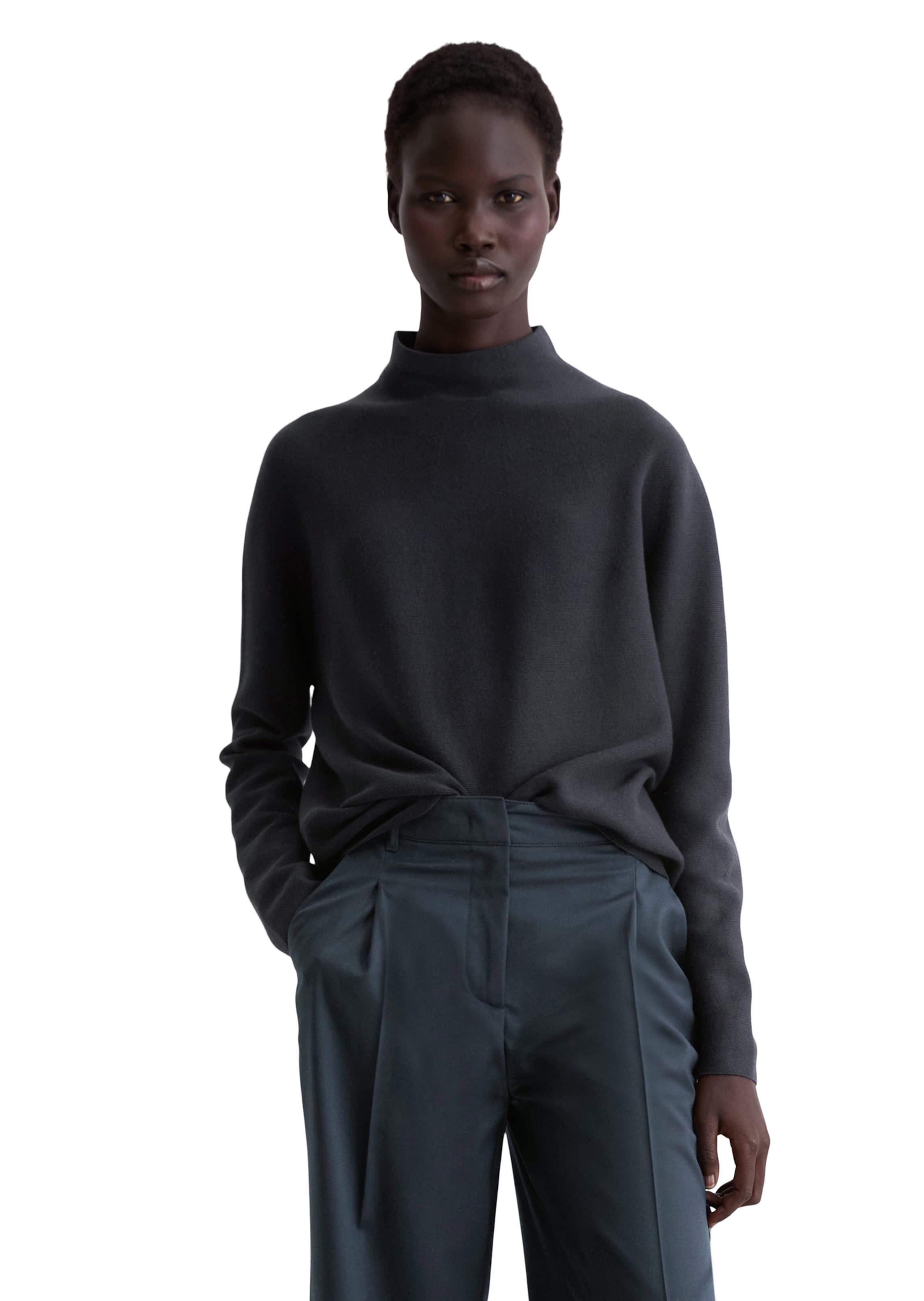 Marc O'Polo Sweater in Blue: front